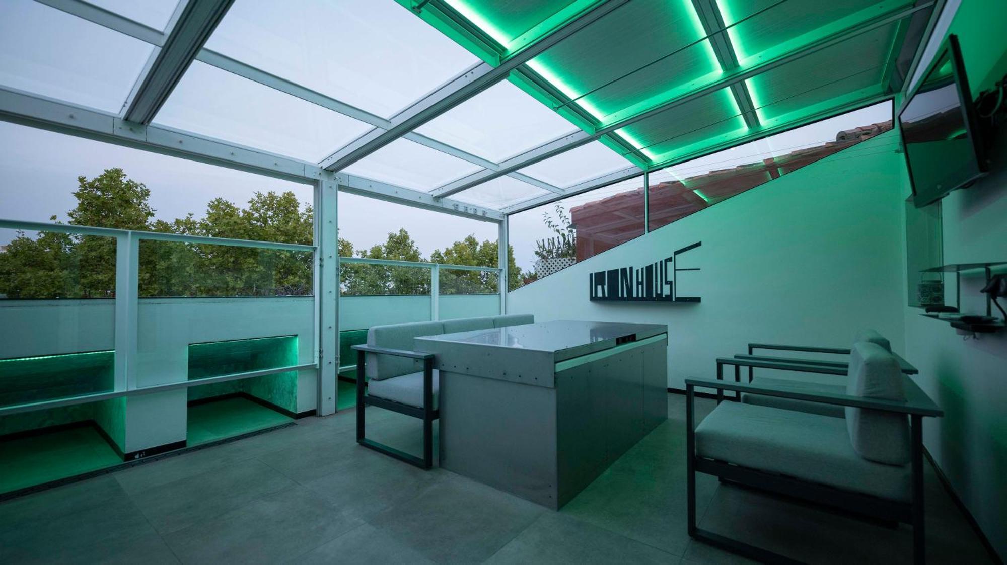 Apartment Iron House - Golden Mile Penthouse Bathtub Puente